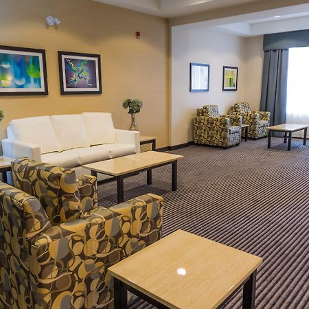 Holiday Inn Express Thunder Bay By Ihg Exterior foto
