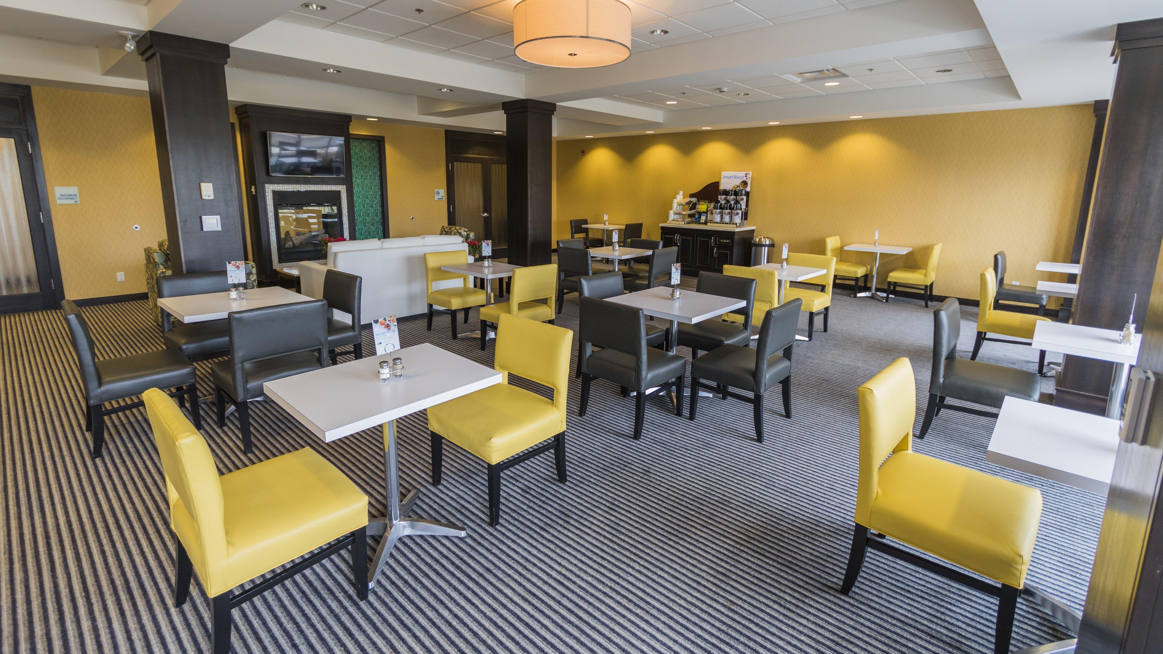 Holiday Inn Express Thunder Bay By Ihg Exterior foto