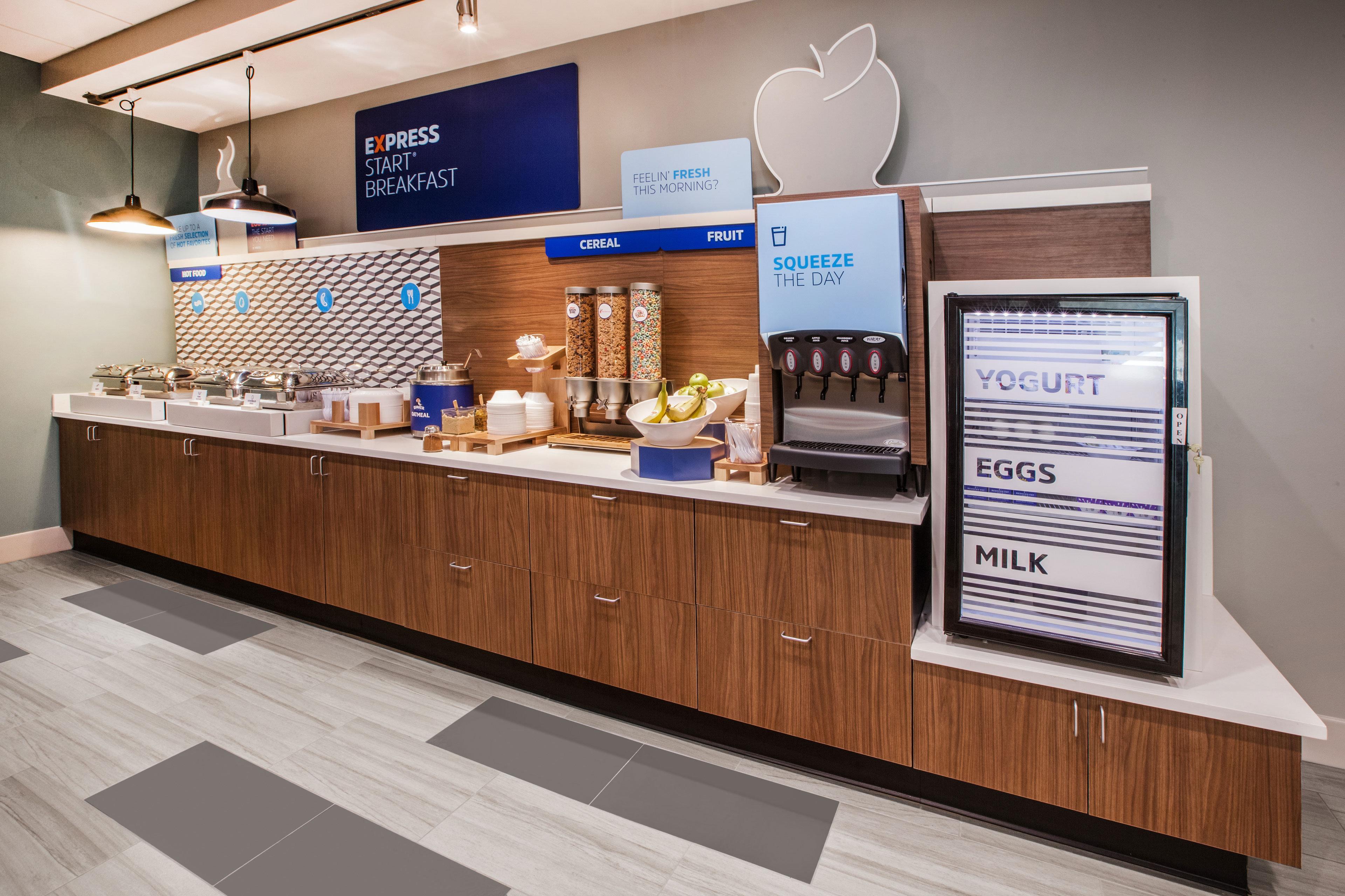 Holiday Inn Express Thunder Bay By Ihg Exterior foto